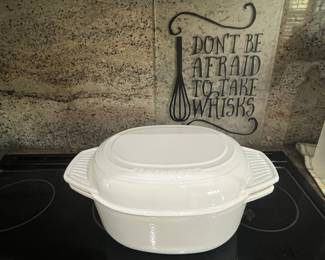 Le Creuset Signature Oval Casserole