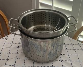 Stainless Steel Steamer Pot with Insert