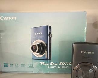 Canon PowerShot SD1100 IS Digital ELPH