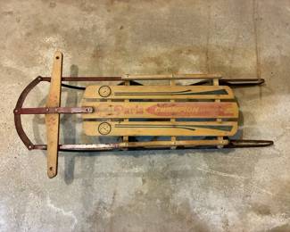 Paris Champion Eastback Decorative Sled