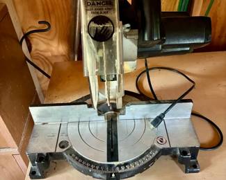 Power Miter Saw (Black & Decker)