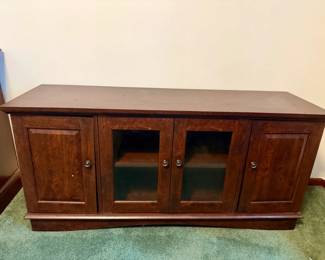 Entertainment Console/Tv Stand