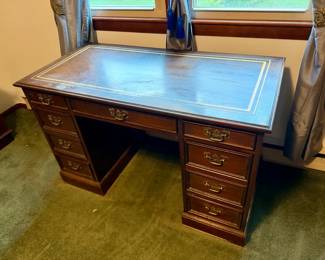Sligh Desk