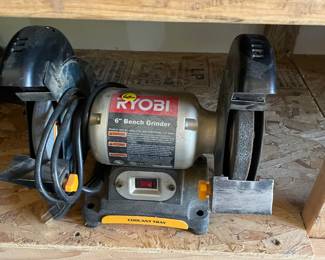 Bench grinder