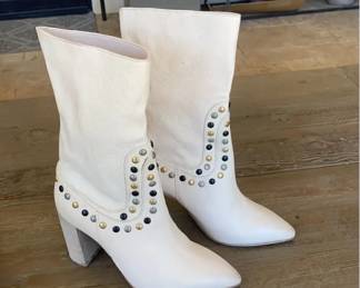 Women's shoes and boots from designer and boutique brands