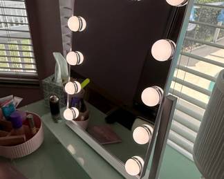 Hollywood Vanity Mirror with LED Lights