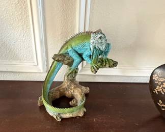 Resin Iguana on Branch Figurine