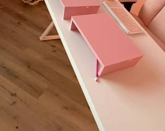 TEAMIX Pink Monitor Riser Set