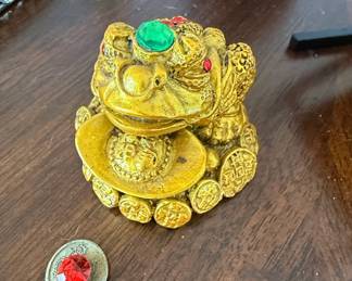 Golden Toad of Wealth Figurine with Gemstones