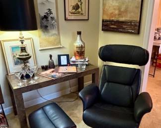 Eames style recliner chair