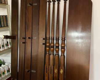 Kittinger king size 4 post bed