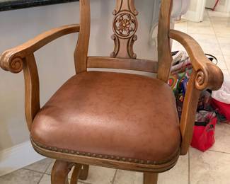 #48 - $200 - Set of wood swivel barstools bar height 18x18x47