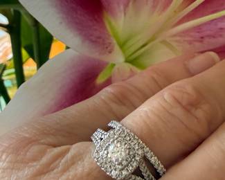 #3- $1200 - 1ctw approx.wedding set 14kt white gold. 5.9gr. size 6.5