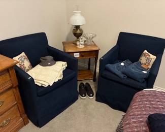 Accent Chairs, Vtg Lamp, Wooden Nightstand