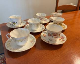 Teacups & Saucers