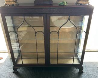 Antique Edwardian mahogany curio cabinet