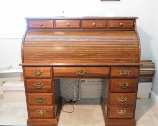 1970s Ethan Allen Roll-Top Desk
