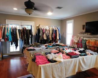 Women and young women's clothing; various sizes