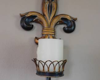 Fleur-de-lis wall sconce (set of 2 available)