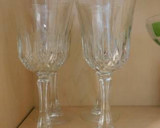 Clear wine goblets