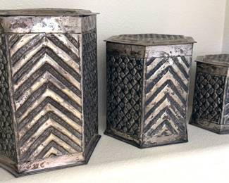 Tin box decor