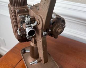 Revere Eight Model 85 8mm movie projector 