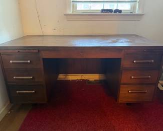 Executive desk 