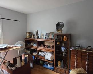 Collectibles: brass, copper and plates