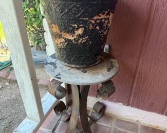 Plant stand and pot