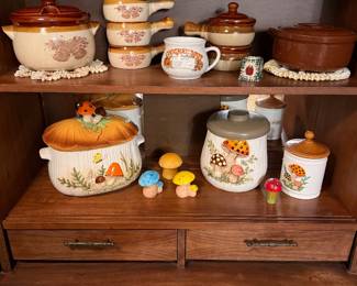 Mushroom and Onion Soup 70s kitchen items