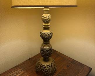 Brass Mediterranean tall lamp (Q:2)