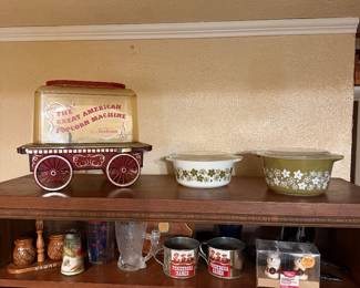 Popcorn maker and Pyrex