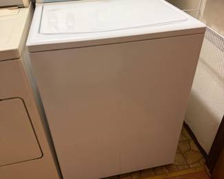 Maytag Centennial Washing machine