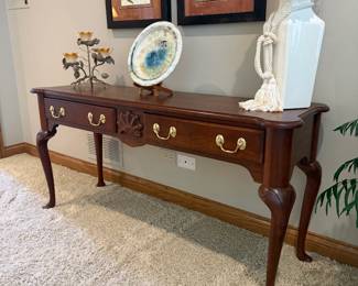 Queen Anne Style Console Table with 2 Stools by Harden