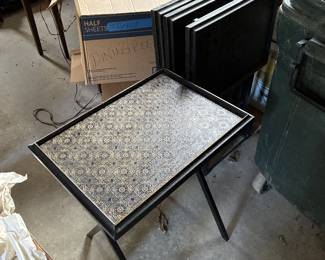 folding table