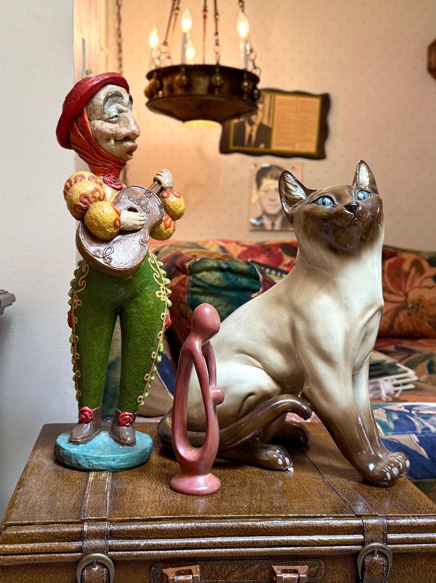 Eclectic Treasures in Post Modern Inspired Northbrook Home - Estate Sale by Paxem. 