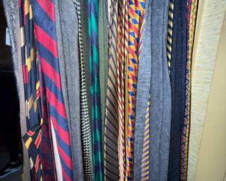 Vintage men’s silk ties !