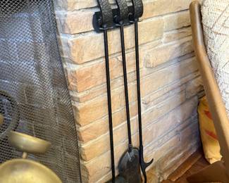 Mcm fireplace set