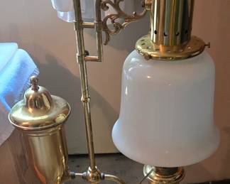 Vintage 75th anniversary aladdin lamp 1983.