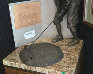 Artist Bernard Jackson golf presentation award.
