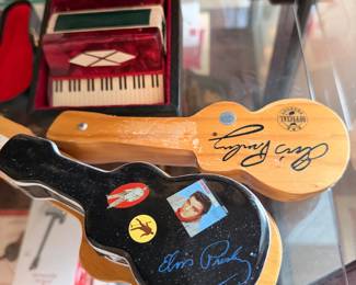 Elvis collectibles 