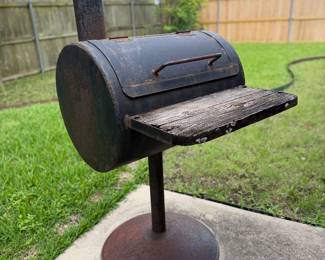 BBQ pit