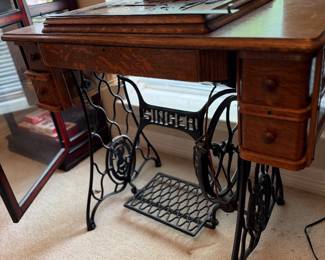 Singer with table