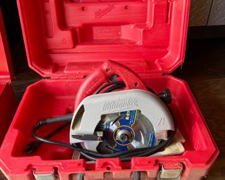 Milwaukee Circular Saw