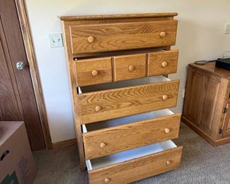 Oak 5 Drawer Dresser