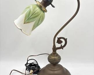 gooseneck lamp