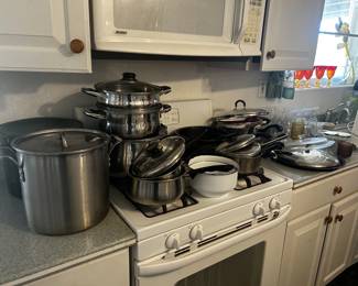 kitchen cookware