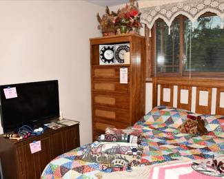 527Bedroom B