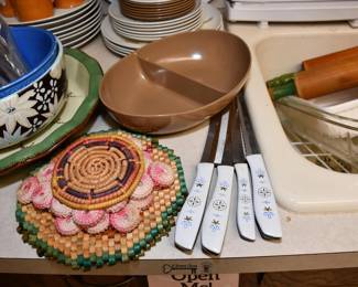 049Kitchen
