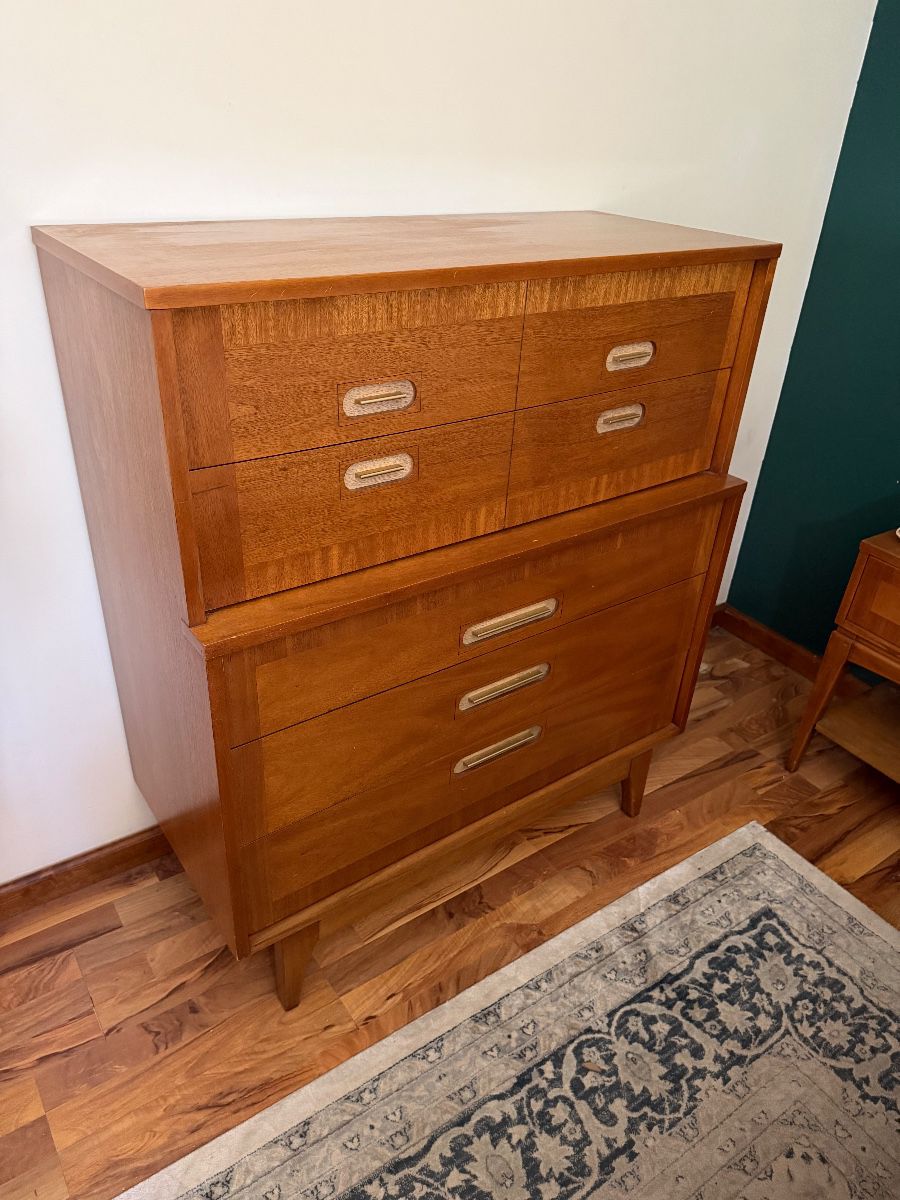 Kent Coffey Focus Bedroom Set...Two Dressers, Side Stand, Headboard, Footboard